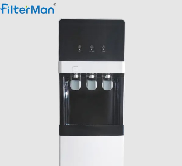 ¿Cómo limpiar y descalar un dispensador de agua de escritorio?